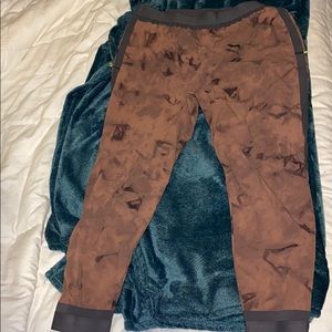 robert geller lululemon joggers